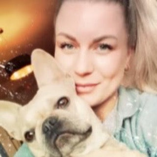 Clienta con su bulldog francés
